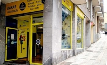 AUTOESCUELA DAKAR