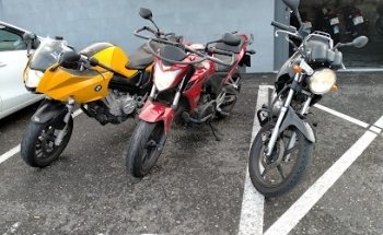 AUTOESCUELA UMIA