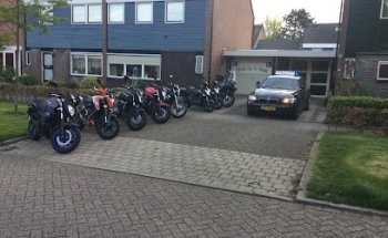 Auto- en Motorrijschool Huis in 't Veld
