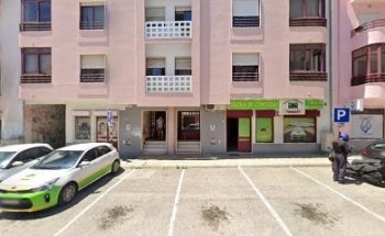 Pmr - Escola De Condução De Santa Marta Do Pinhal, Lda