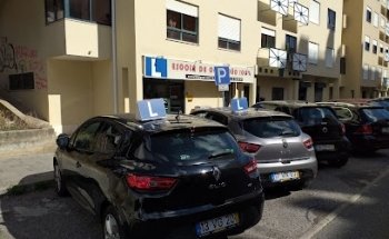 Escola de Condução 100%, Lda