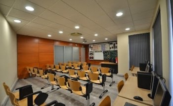 Escola de Condução Vilar do Paraíso