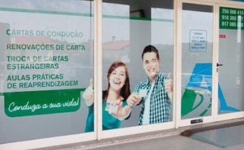 Escola de Condução Via Azeméis