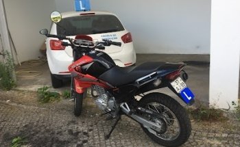 Escolas De Condução De Pais Neto & Filhos, Lda.