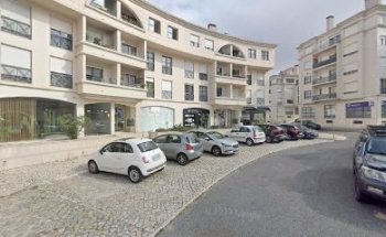 Driving School Bordalo Pinheiro