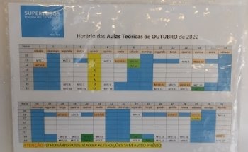 Escola de Condução Supertubos
