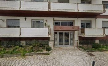 Escola de Condução D. Dinis - Grupo Batalhense