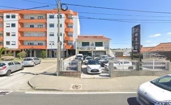 Escola De Condução Lourovitória Lda