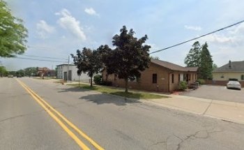 Drivers Edge Driving Sch LLC