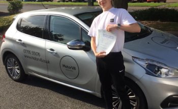 Motorv8 Driving School