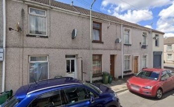 ON THE ROADS driving school