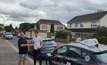 The Driving Skool.com