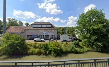 Driving school drive in