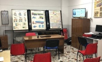 Autoscuola Corsi Snc Sdf