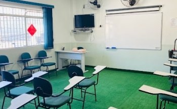 Centro de Treinamento para Motoristas Professor Ivo