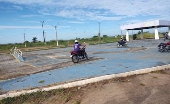 Pista De Moto CNH